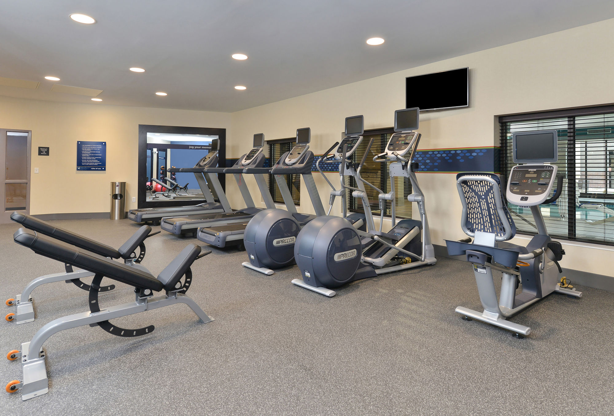 Фото Hampton Inn & Suites Des Moines Downtown