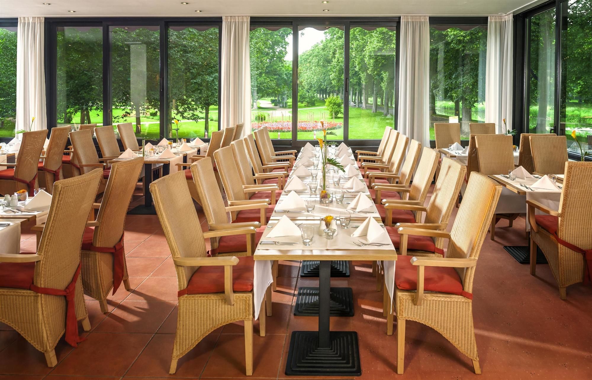 Фото Dorint Parkhotel Bad Neuenahr