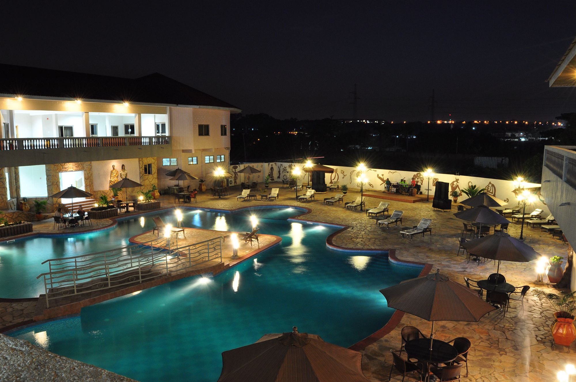 Фото Mensvic Grand Hotel