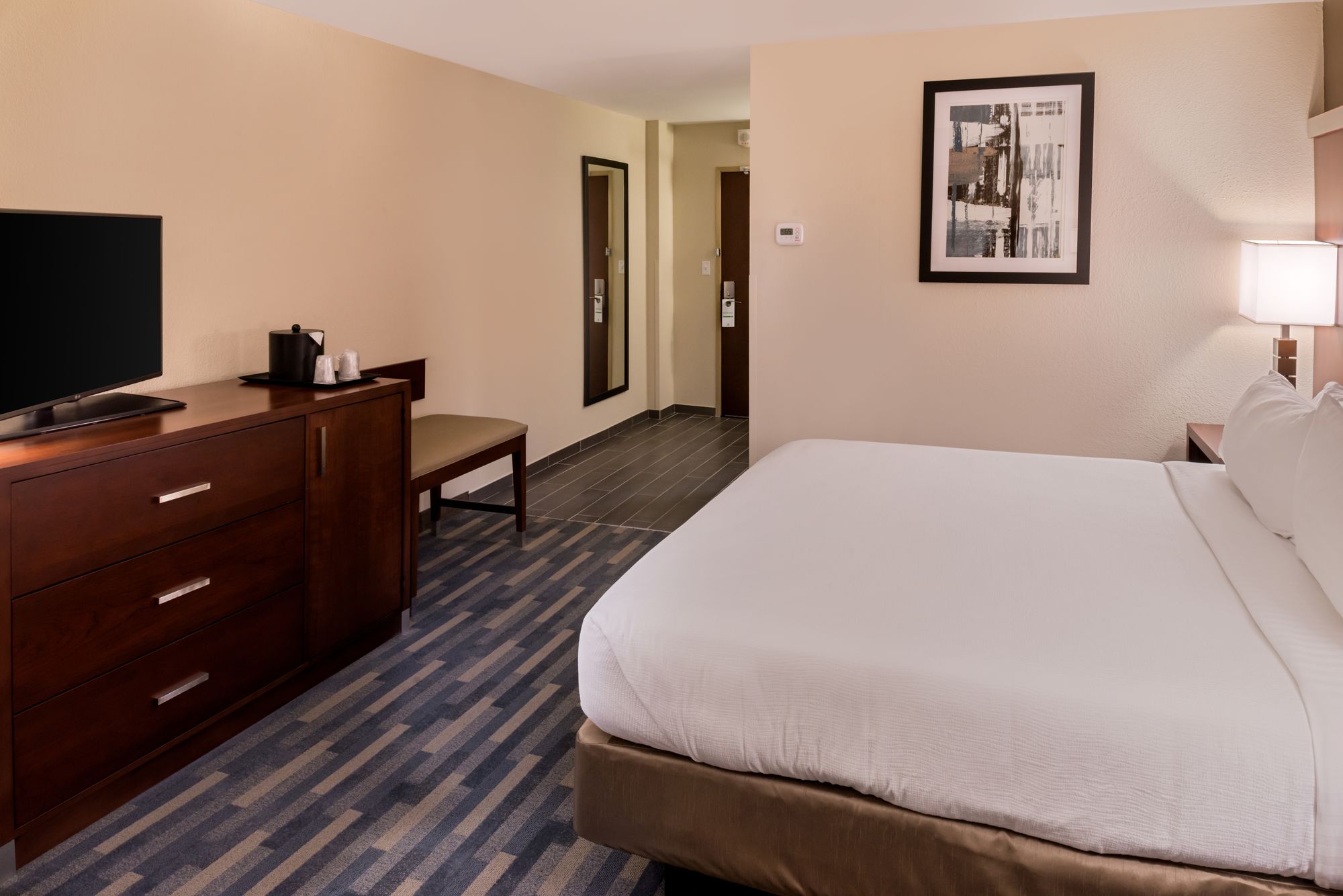 Фото DoubleTree by Hilton Raleigh Crabtree Valley