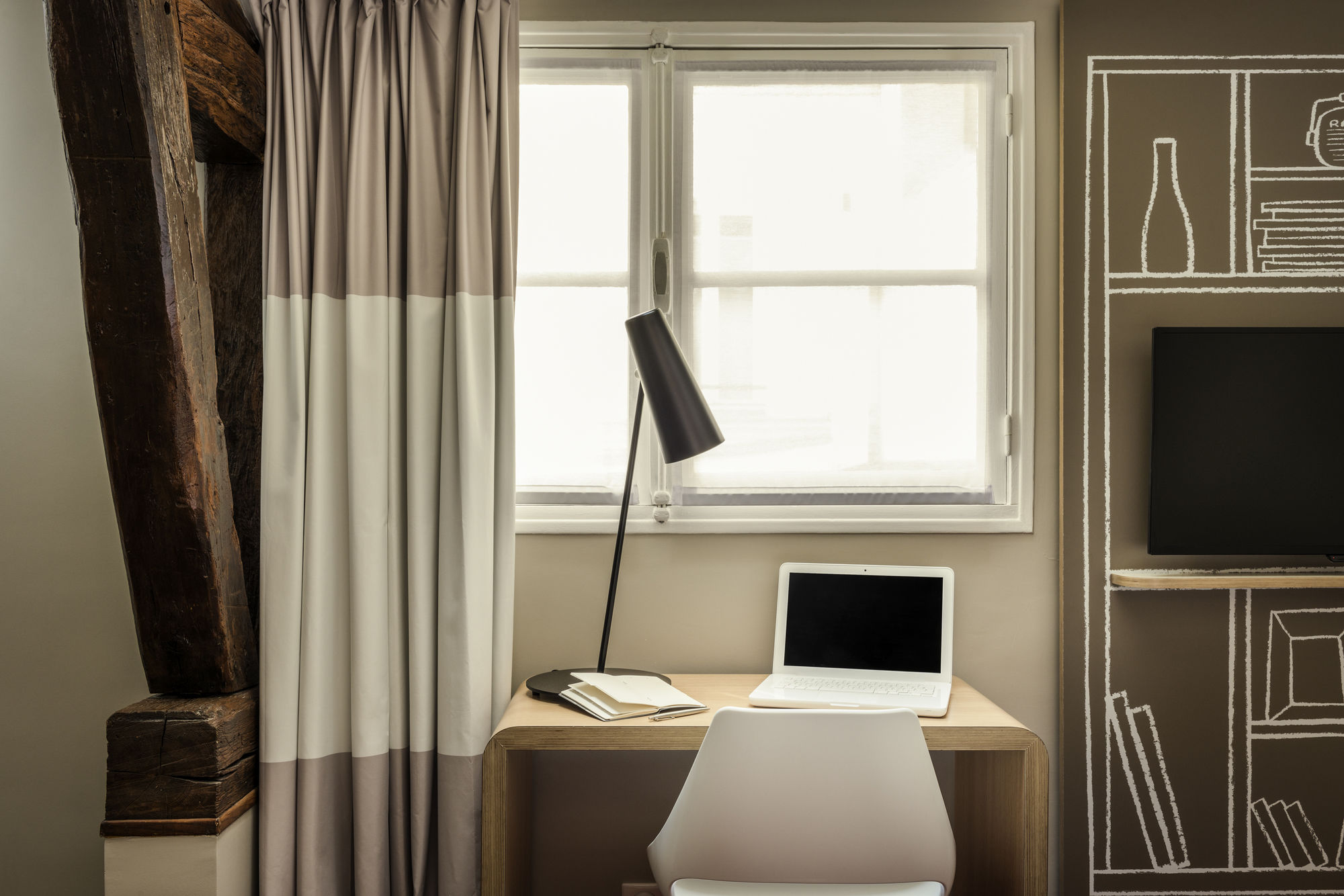 Фото ibis Paris Avenue de la Republique