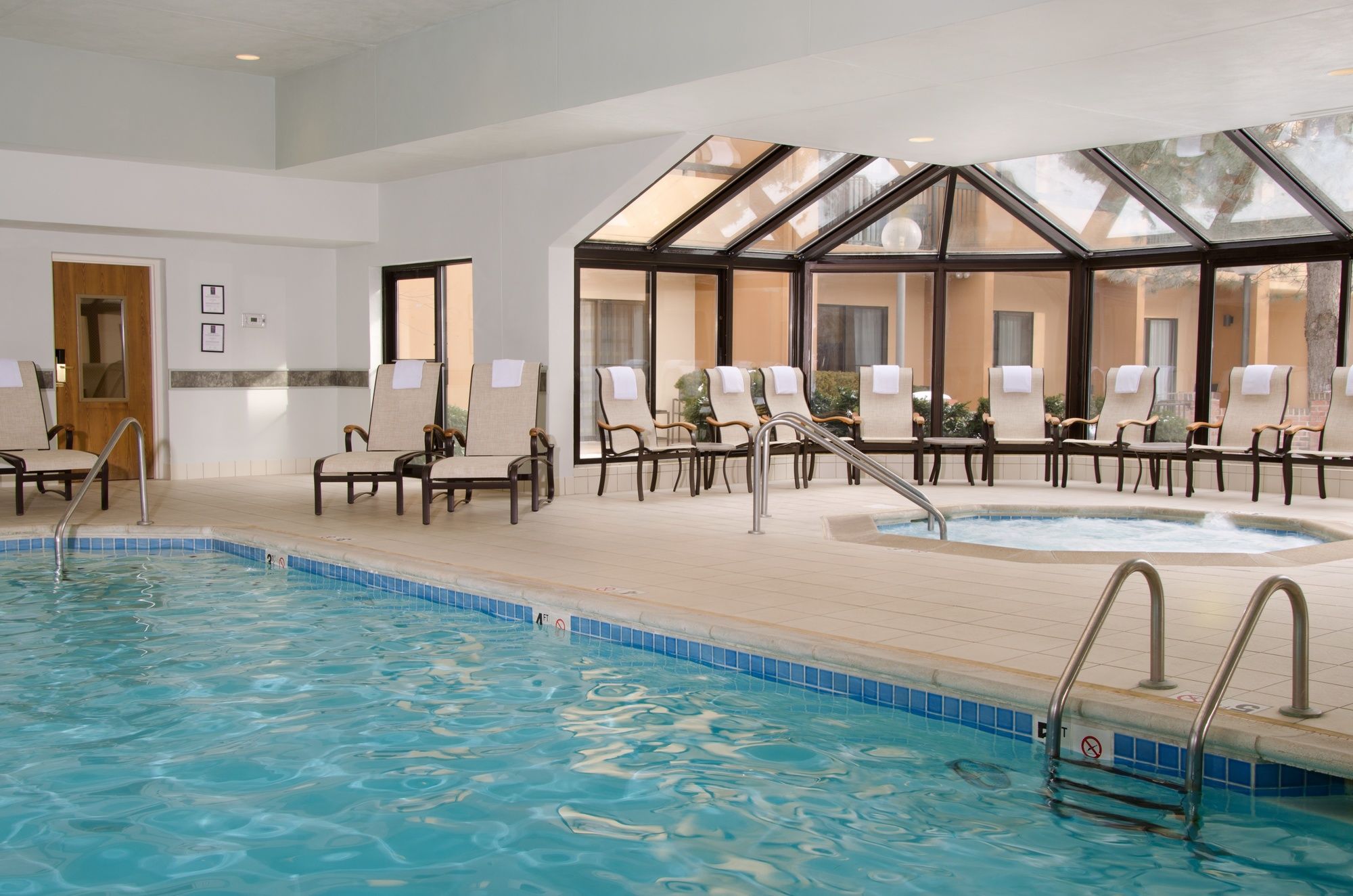 Фото Sonesta Select Kansas City Airport Tiffany Springs