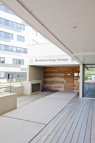 Апартаменты Séjours & Affaires Rennes Longs Champs в Фужер-Витре