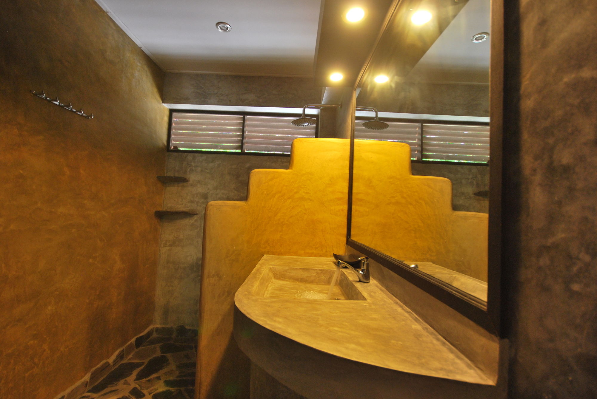 Фото Koh Tao Heights Apartments