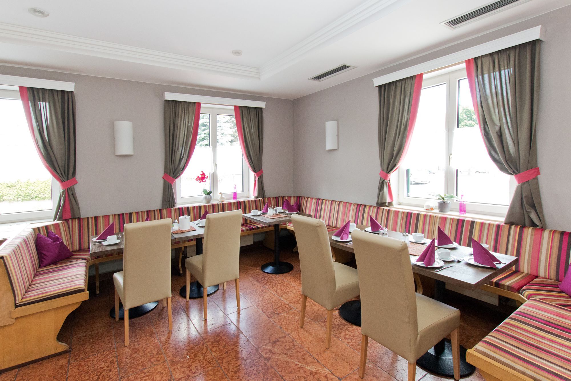 Фото Hotel Das Junior by Max 70