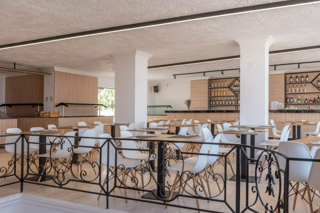 Фото Azure Mare Hotel