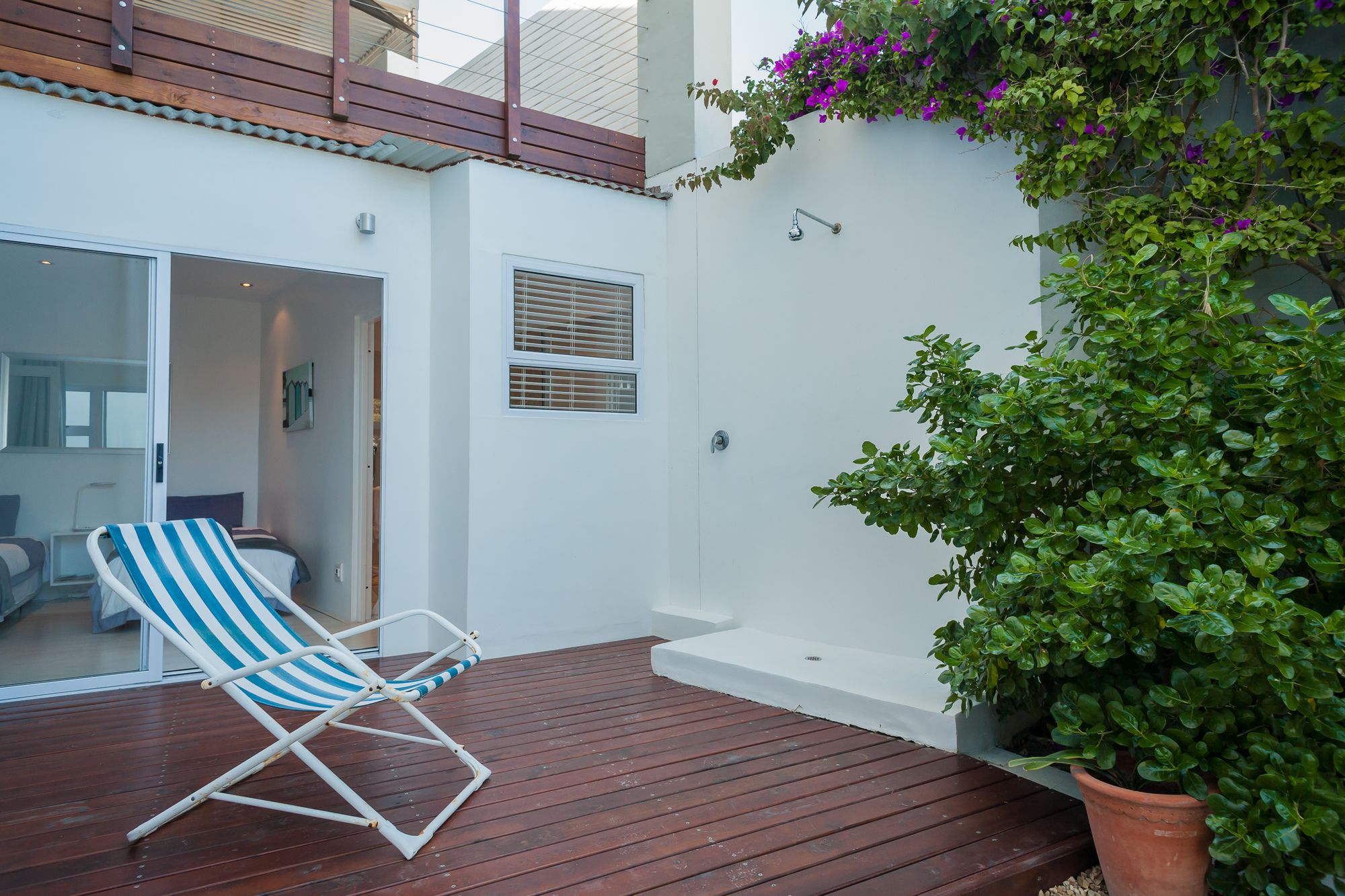 Фото Greenways Beach House