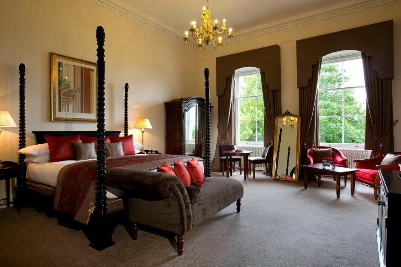 Фото Bailbrook House Hand Picked