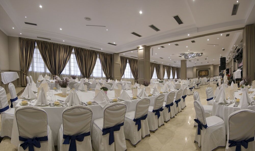 Фото Hotel Castilla Vieja