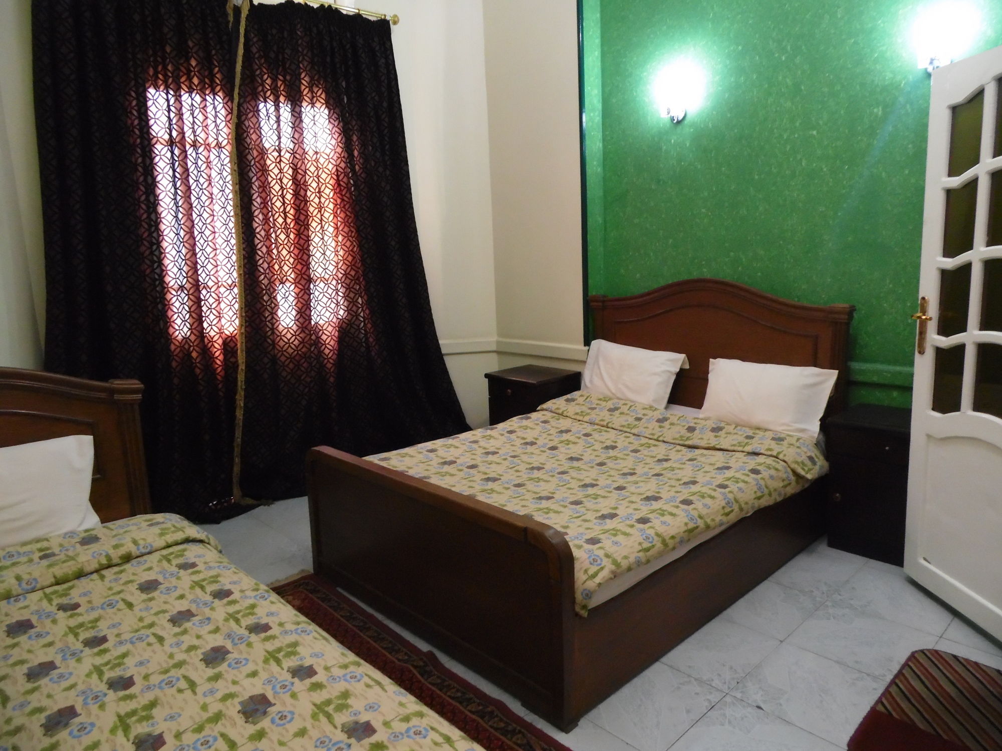 Фото The Australian Hostel