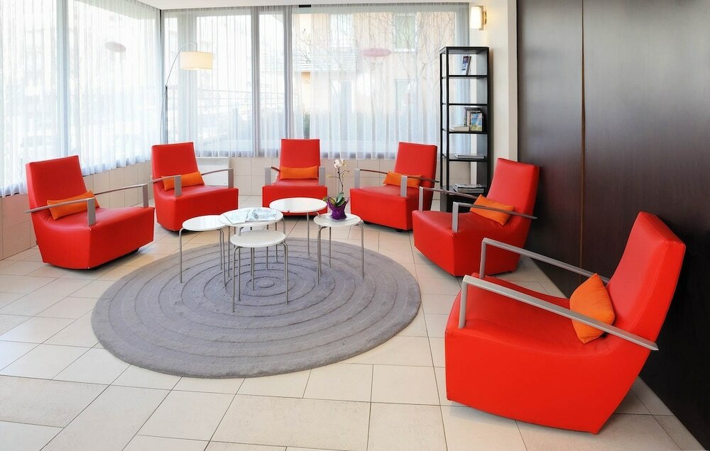 Фото Residhome Appart Hotel Nancy Lorraine