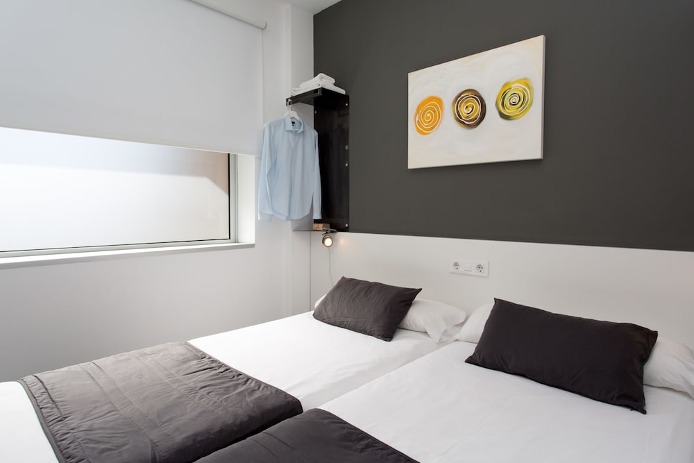 Фото 08028 Apartments