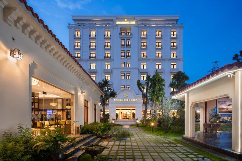 Гостиница Ninh Binh Hidden Charm Hotel & Resort