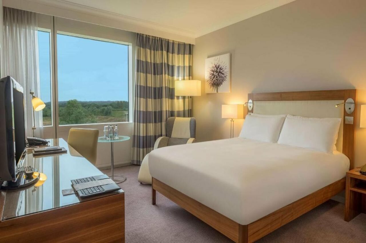 Фото Hilton Reading