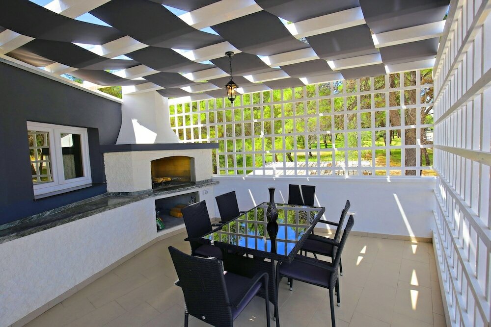 Фото Deluxe Mkc Apartments