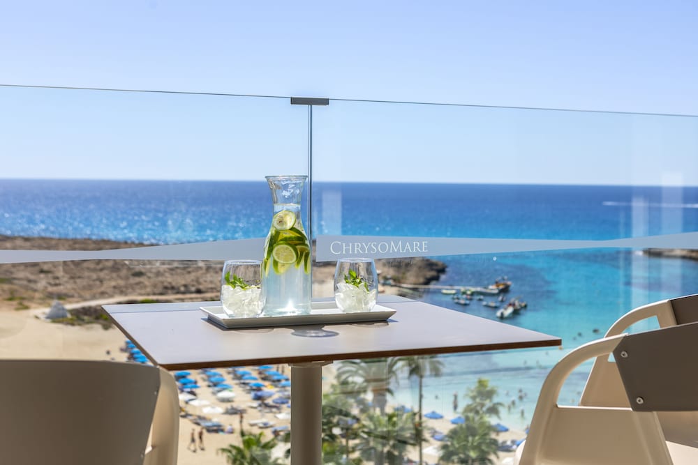 Фото Chrysomare Beach Hotel and Resort