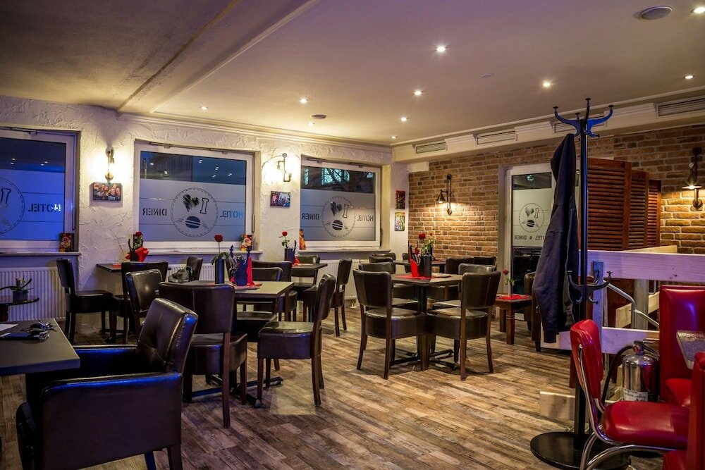 Фото Engel Hotel und Diner