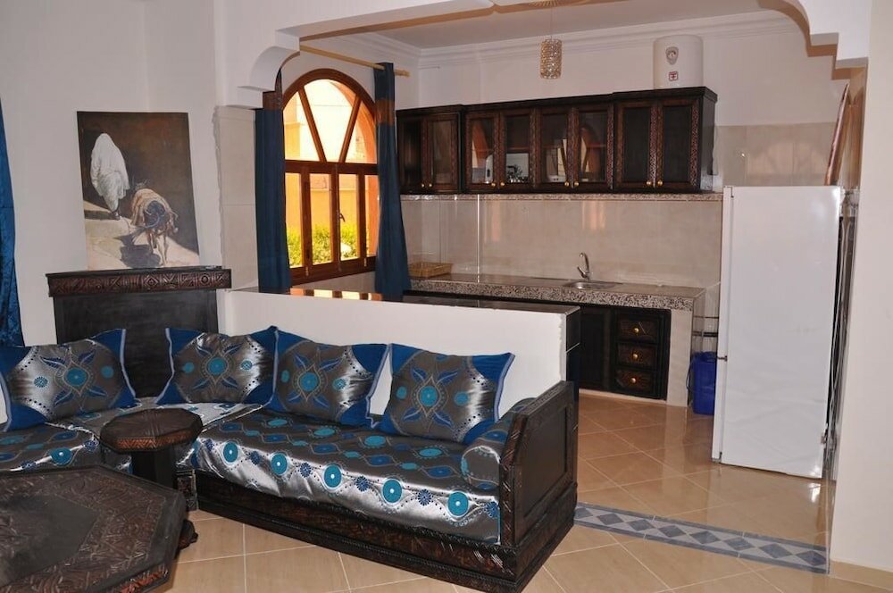 Фото Chilloutsurf Hostel & Yoga