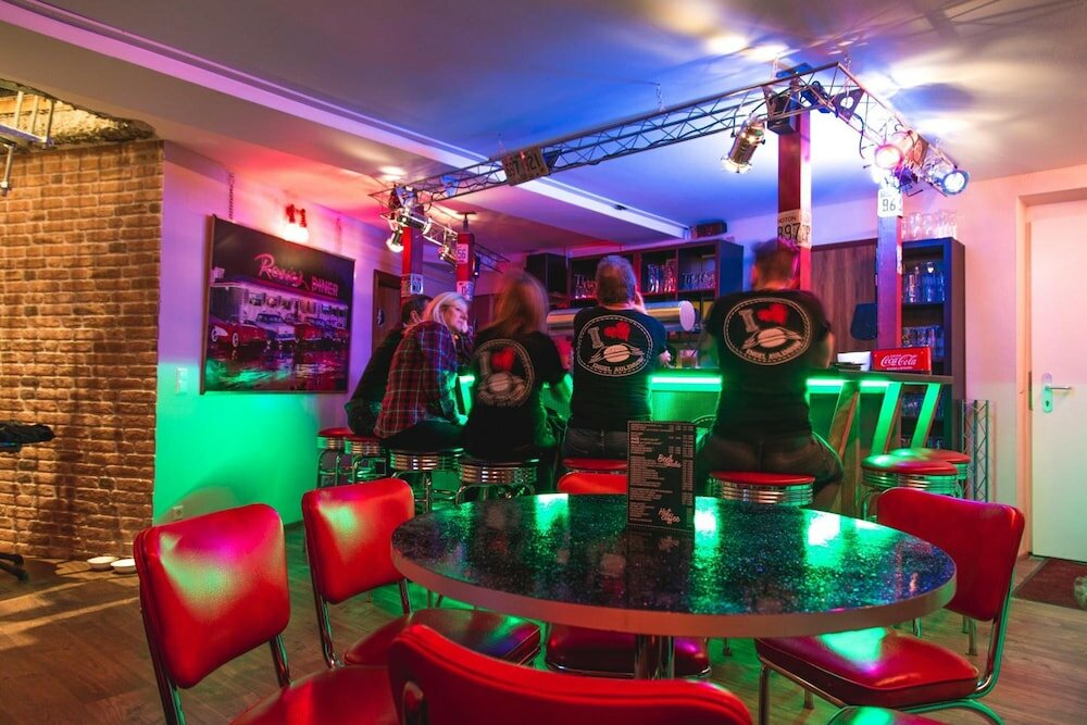 Фото Engel Hotel und Diner