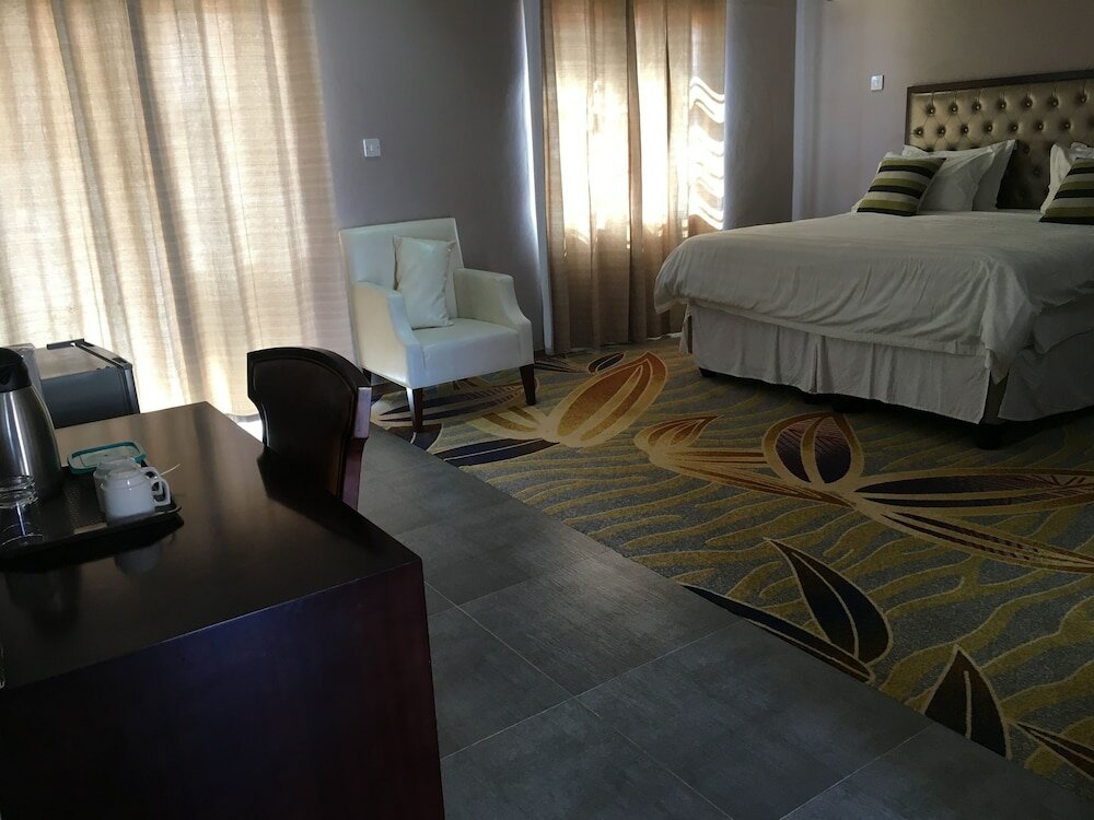 Фото Shumba Lodge