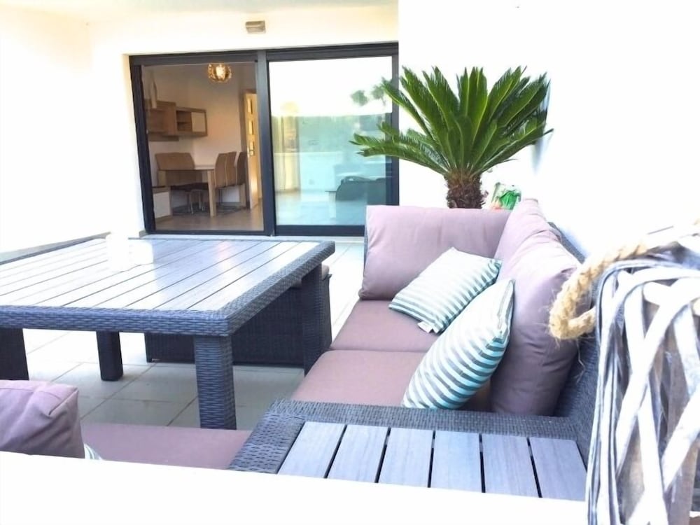 Фото 150 Tropicana Park