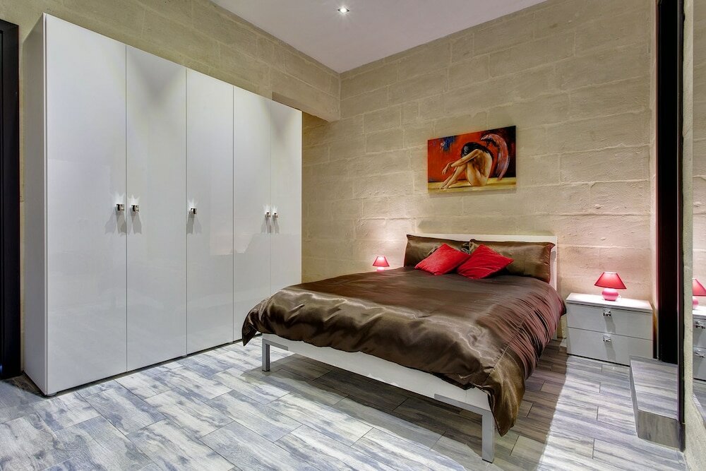 Фото Charming Seafront House In Kalkara