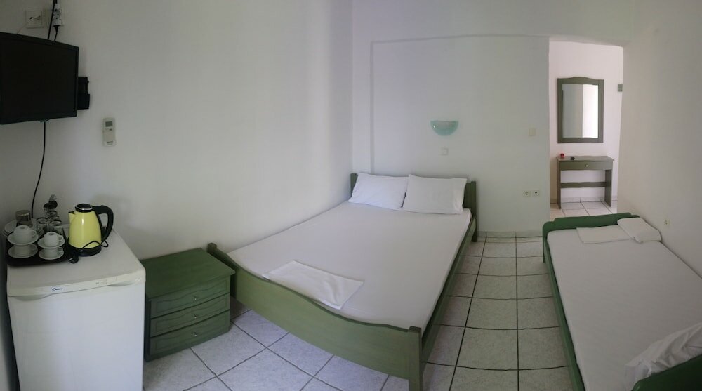 Фото Chrissi Ammoudia