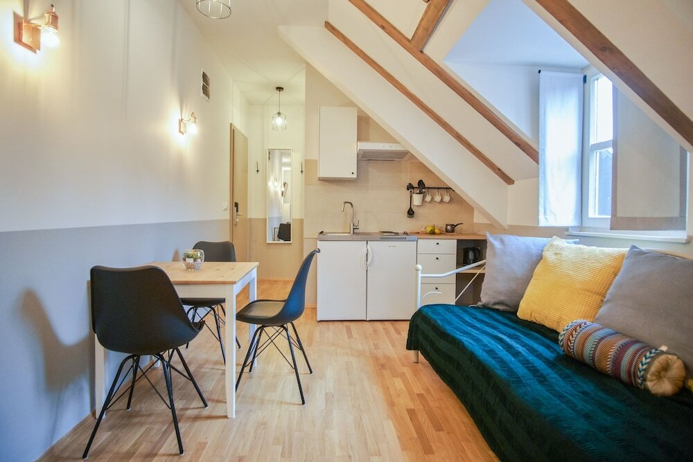 Фото Peacock Boutique Apartments