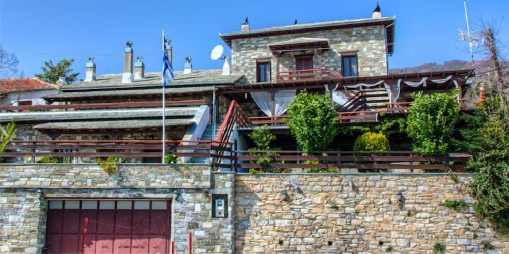 Фото Anemoessa Traditional Village Hotel