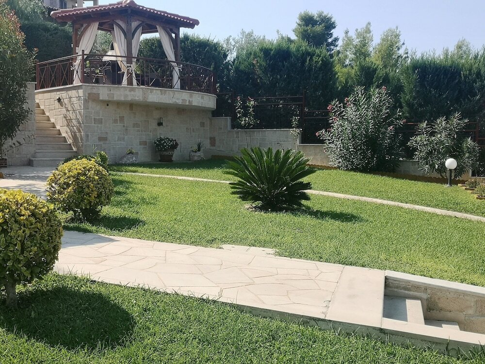 Фото Aracelia Villas with private pools