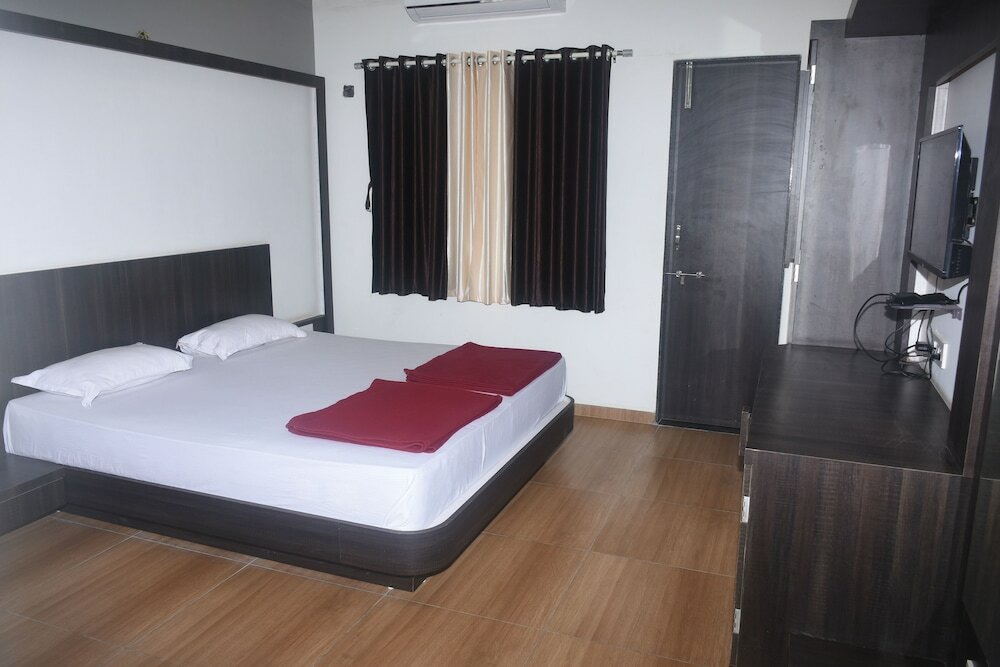 Фото Hotel Devang