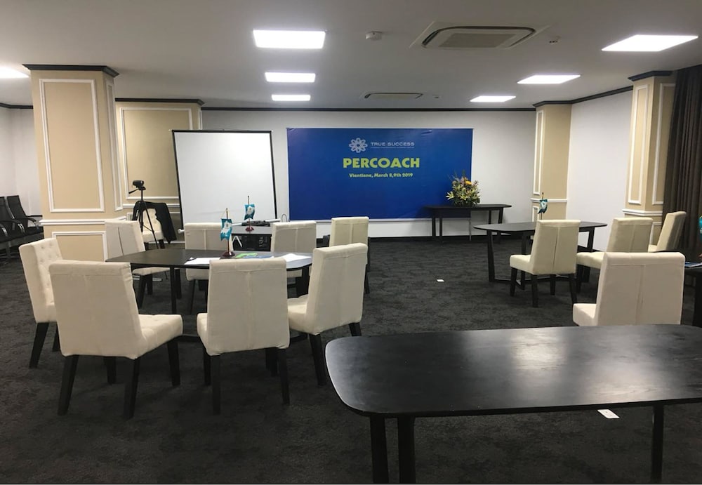 Фото Aaron Vientiane Hotel