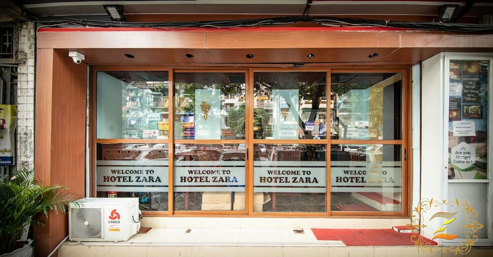 Фото отеля 1