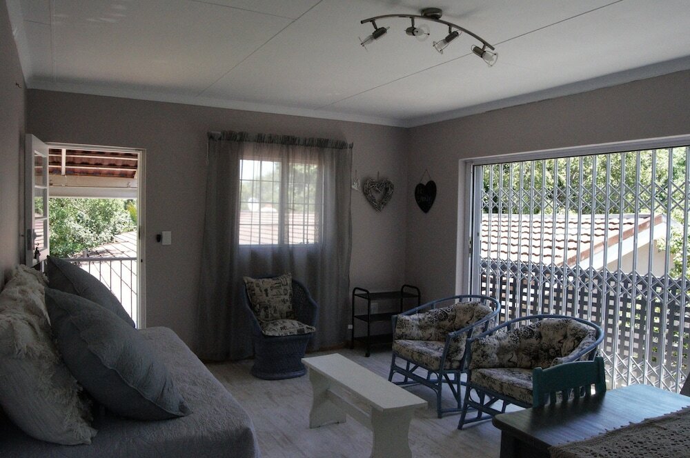 Фото Vintage on Main