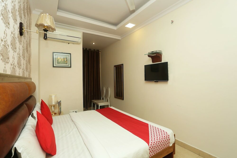 Фото Oyo 13355 Grest Hotel