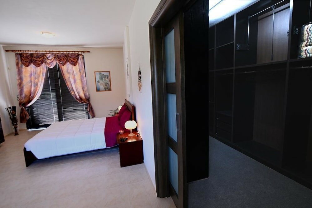 Фото Lilies Villa