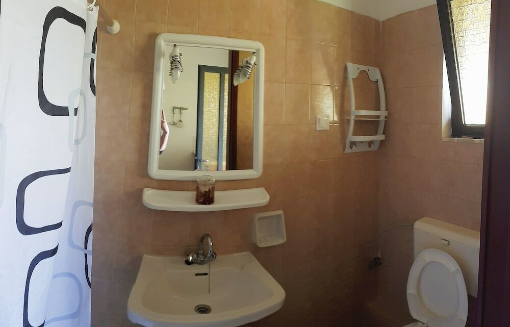 Фото Antzela Apartments