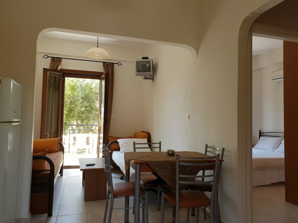 Фото Domaine Papakonstantis Apartments To Let