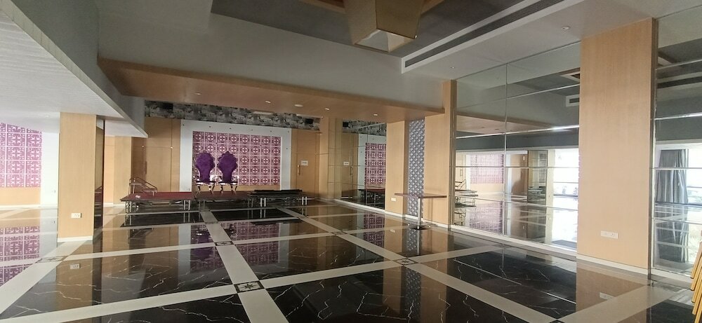 Фото Hotel Gopalas Residency