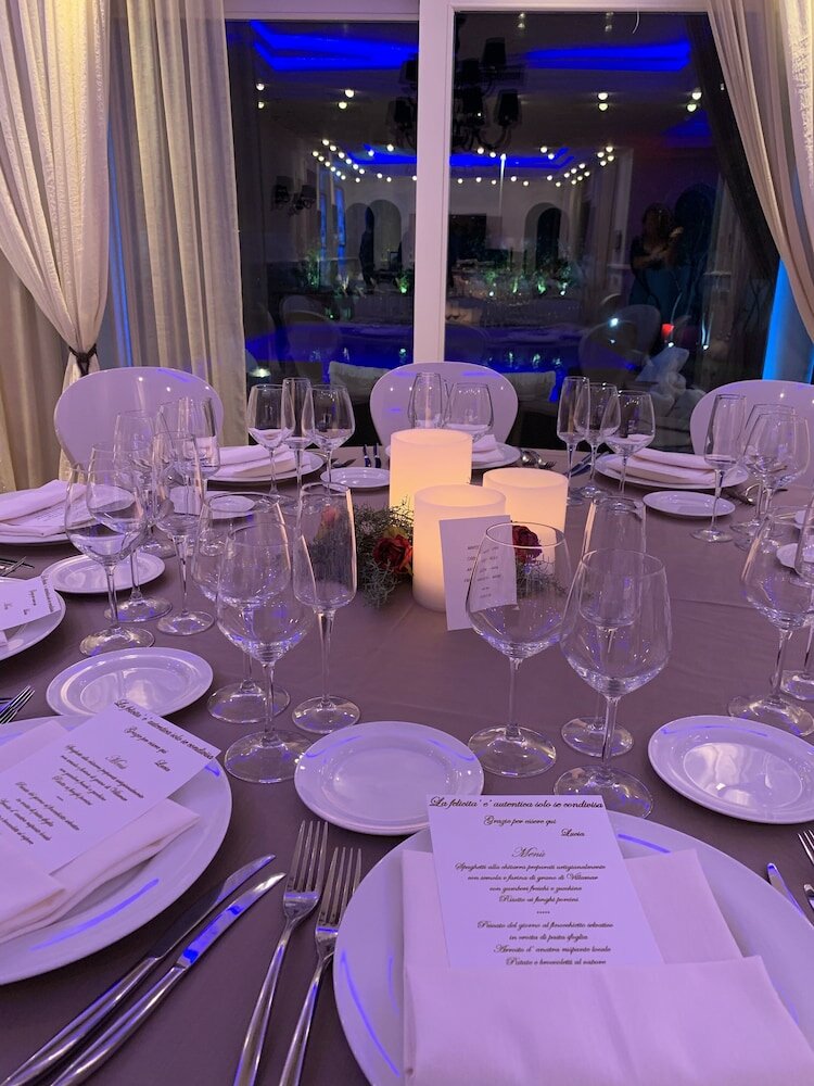 Фото White House Luxury Hospitality