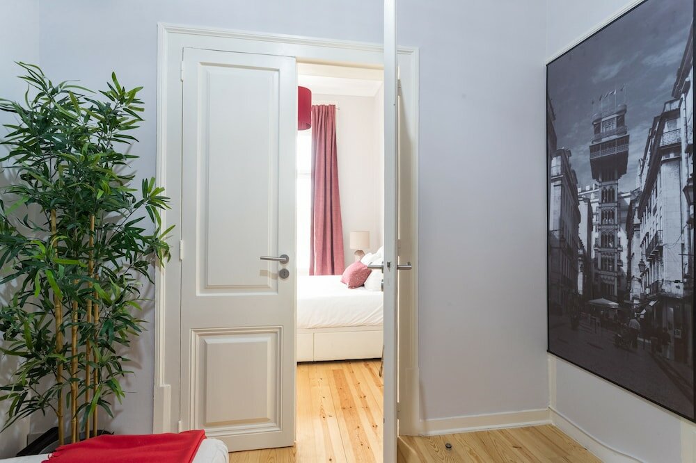 Фото Santa Justa 24 Lisbon Downtown