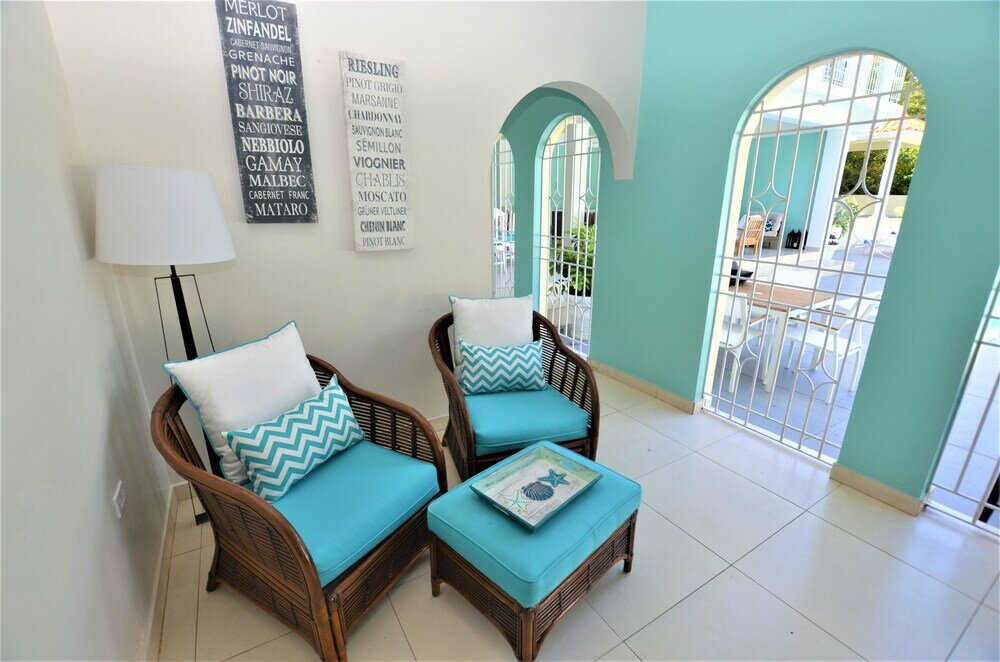 Фото Summerhill, 8br by Jamaican Treasures