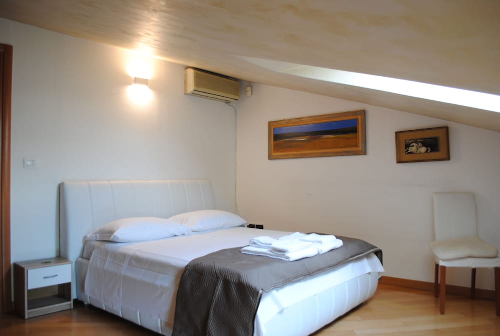 Фото Dreaming Arena Rooms