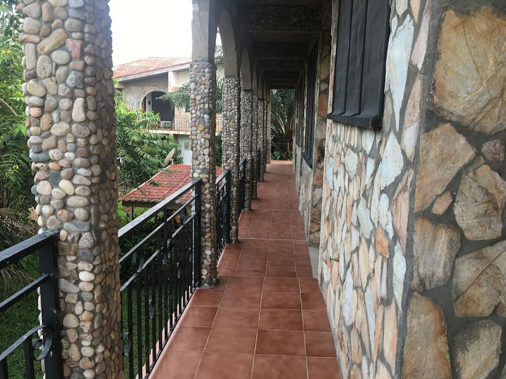 Фото Legassi Gardens Apartments