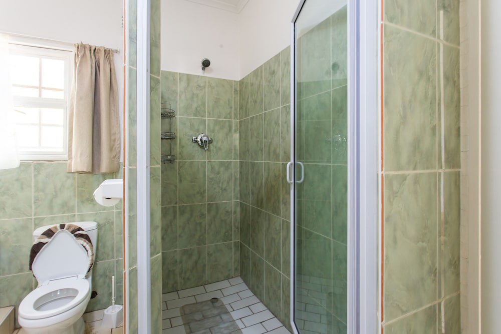 Фото Adlib Executive Lodge