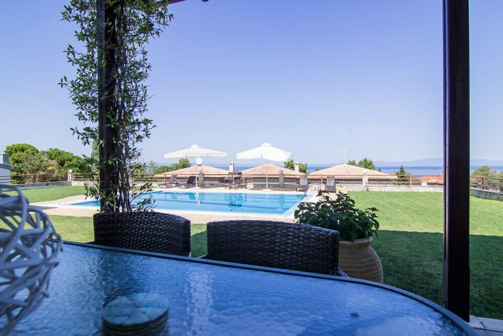 Фото Daphne Villas