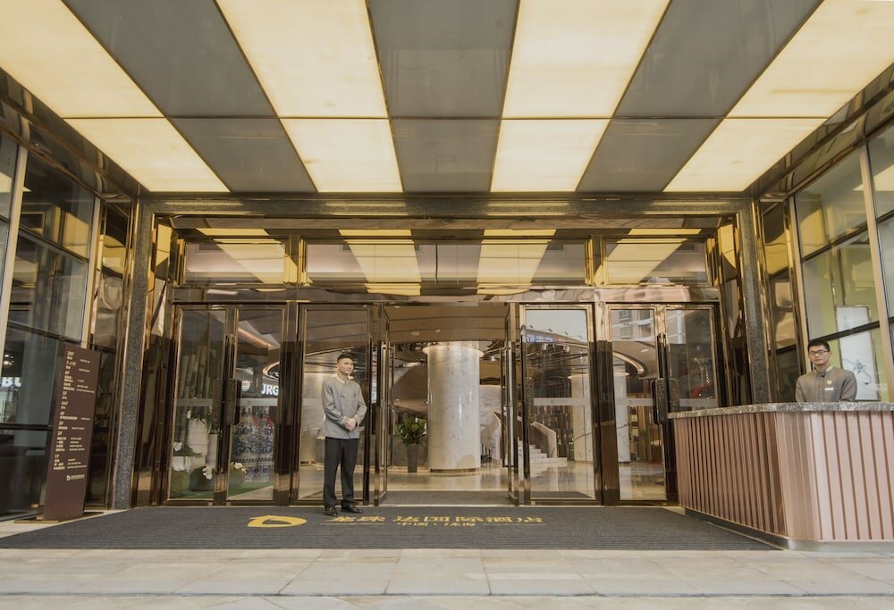 Фото Zhuhai LongZhuDa International Hotel