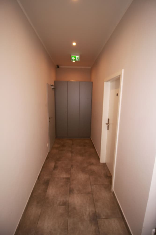 Фото Slamba Hostel Augsburg