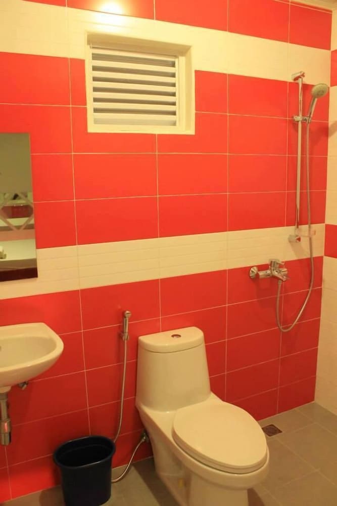 Фото Dianne Gardens Hotel