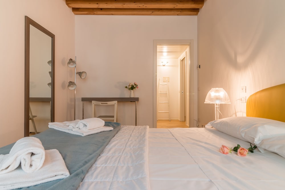 Фото Mazzoni 15 Modern Flat